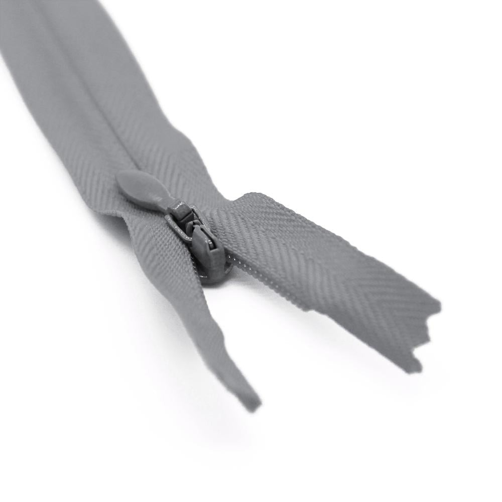 hideページ 2 Invisible / Concealed Nylon Closed-End Zipper